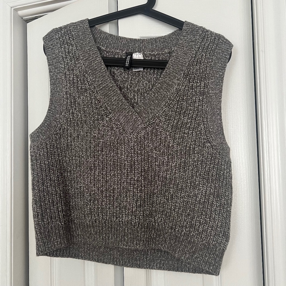 H&M Divided Knit Vest